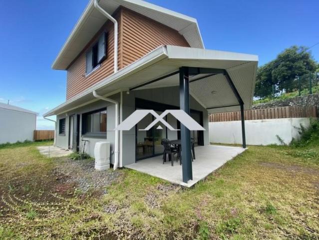 Superbe villa meublée récente 107 m² Saint Joseph