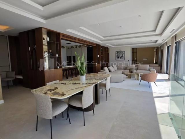 SUPERBE VILLA MODERNE VUE MER A BEAUSOLEIL