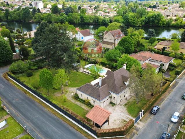 Superbe villa avec piscine