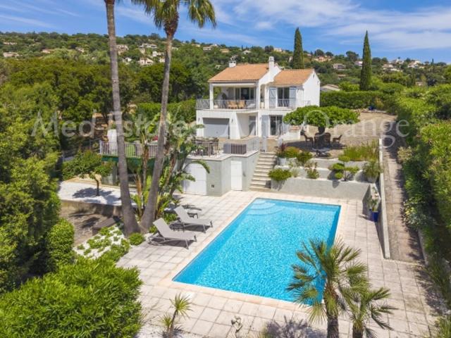 Superbe villa avec piscine à La Croix Valmer