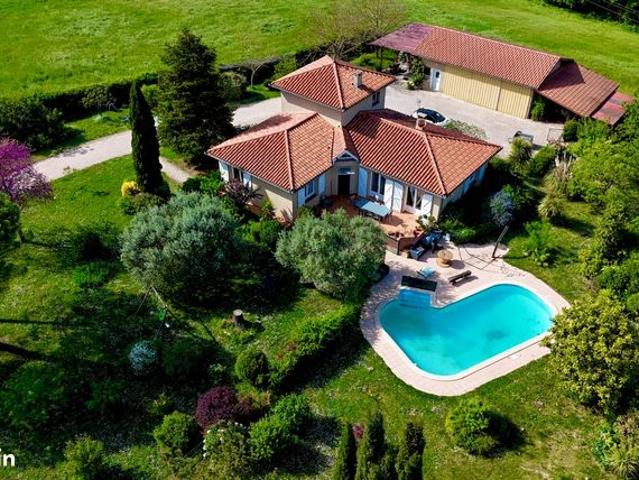 Superbe villa avec vue Pyrénées et atelier