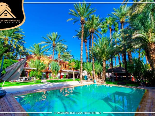 Superbe Villa à vendre, 2300m², piscine privée, Targa