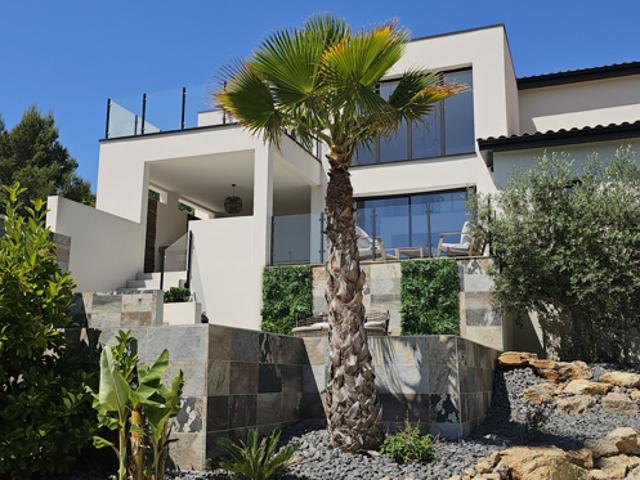 SUPERBE VILLA CONTEMPORAINE CLERMONT L HERAULT