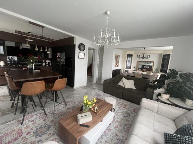 Superbe Villa contemporaine entirèrement rénovée