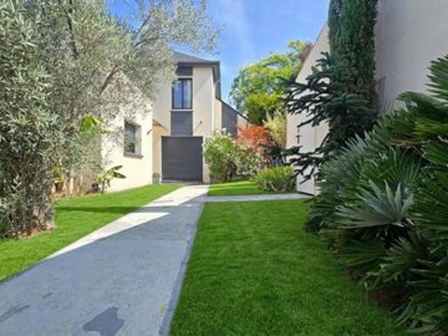 Superbe Villa Contemporaine Meublée TAVERNY