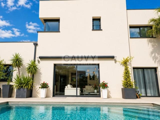 SUPERBE VILLA CONTEMPORAINE, T5, AGDE