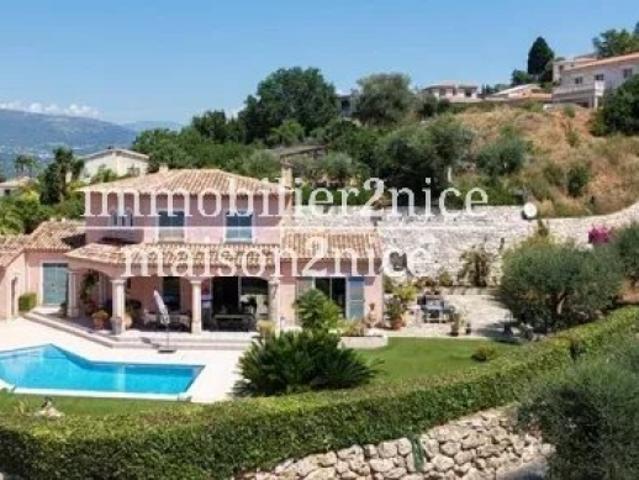 Superbe villa dans domaine privé Nice Ouest