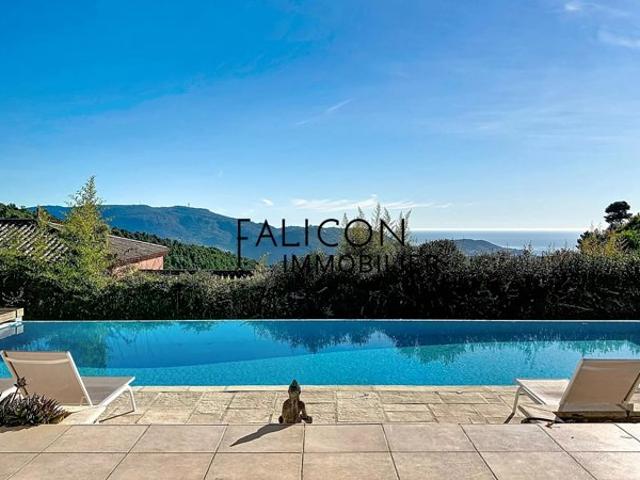 Superbe Villa d'Architecte dans un Domaine Privé sur les Hauteurs de Falicon