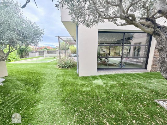Superbe Villa d'architecte F5 180 m2 avec piscine 181m² Cabestany