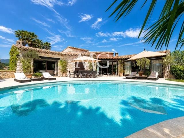 Superbe Villa de pierre à Saint Paul de Vence