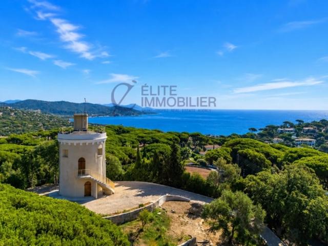 Superbe villa de 180 m² à Sainte Maxime, vue mer sur le golfe de Saint Tropez