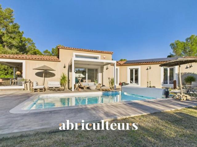 Superbe Villa Familiale de Plain Pied – 5 Pièces 139 m² Piscine Chauffée Terrain 1083 m²
