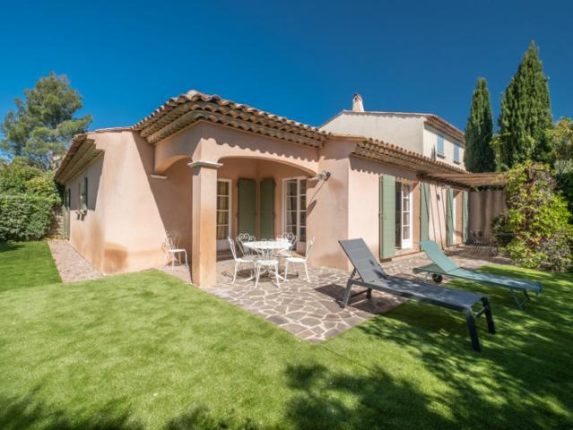 Superbe villa plain pied située sur le Domaine de St Endréol