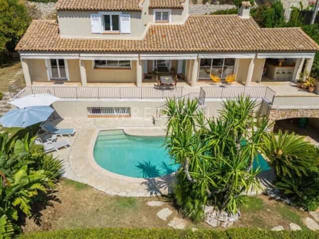 Superbe villa provençale avec piscine et vue panoramique mer – Mougins Pibonson
