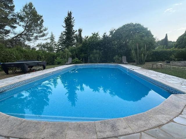 Superbe villa rénovée 200 m²