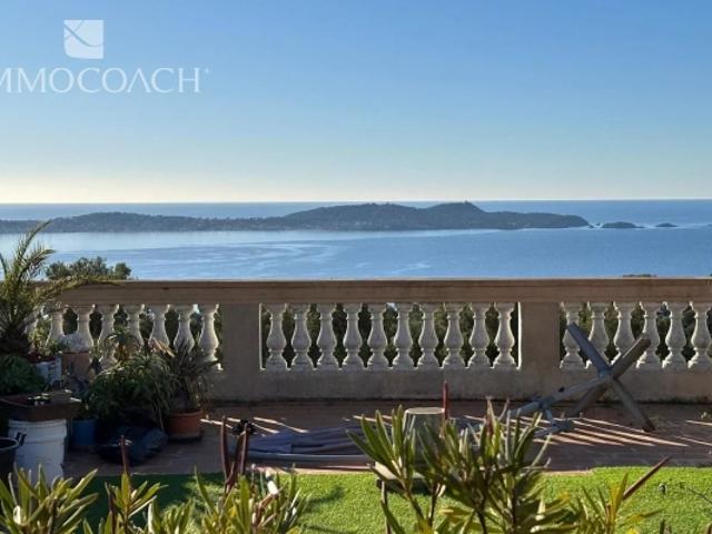 Superbe villa sur le toit avec vue mer à Hyères