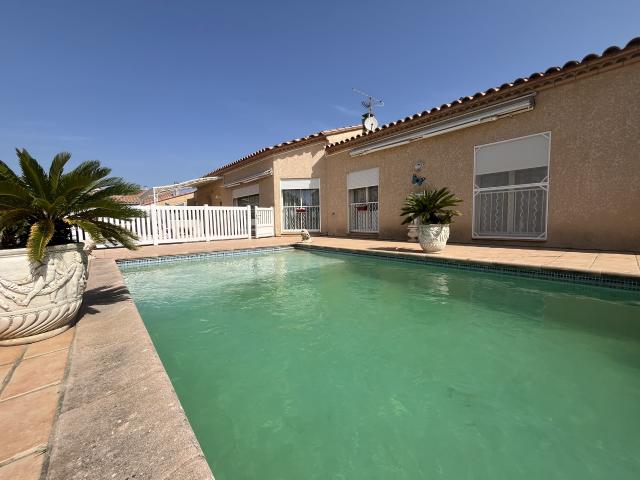 Superbe villa 4 faces de plain pied — Type F5 avec piscine et garage