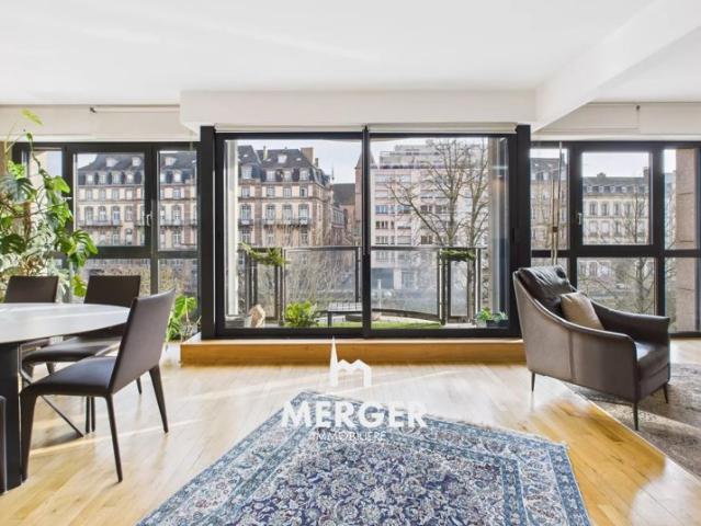 SUPERBE 127m² VUE SUR L'ILL AVEC BALCON ET PARKING