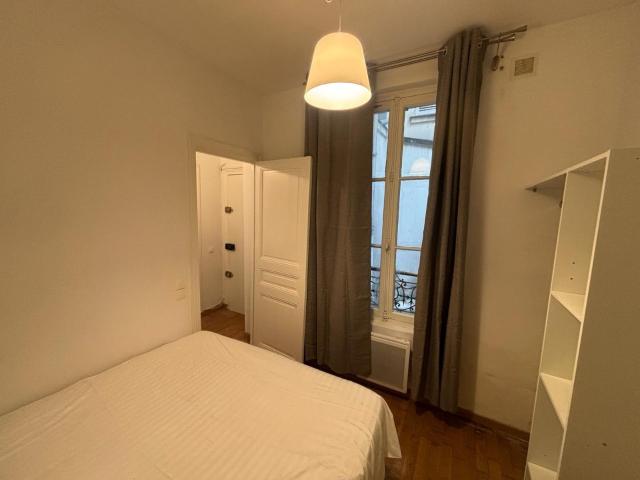 Superbe 2 pièces meublé 25m2 Paris 17ème Villiers