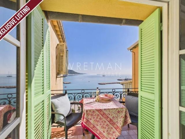 Superbe 2 pièces avec balcon et vue mer – Menton Vieille Ville