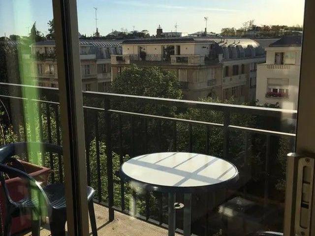 Superbe 2P meublé 44m² avec balcon proche OCDE