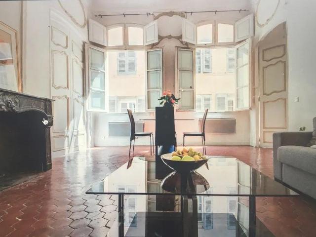 Superbe 2P meublé 63m² dans très bel immeuble
