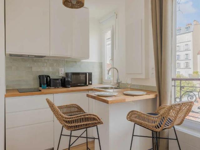 Superbe 2P meublé 25² sans vis à vis à Montmartre