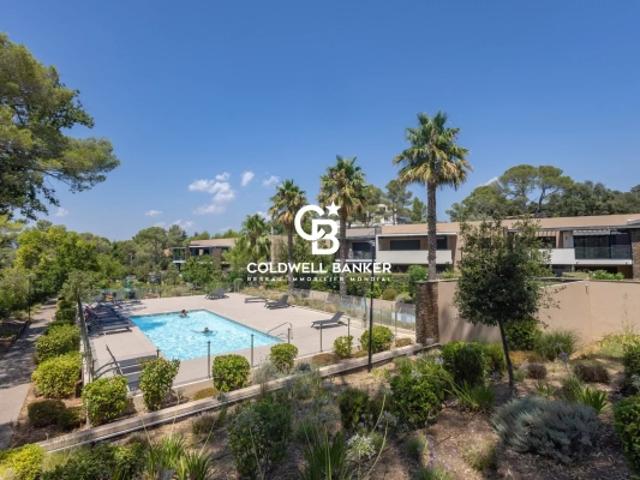 Superbe 3 pièces avec terrasse – Résidence avec piscine et parc