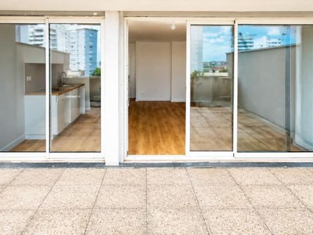 Superbe 3 pièces entièrement rénové avec terrasse de 20 m²
