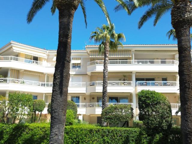 SUPERBE 3 PIECES VUE MER