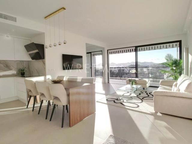 Superbe 4 pièces avec toit terrasse et vue mer Cannes Montfleu