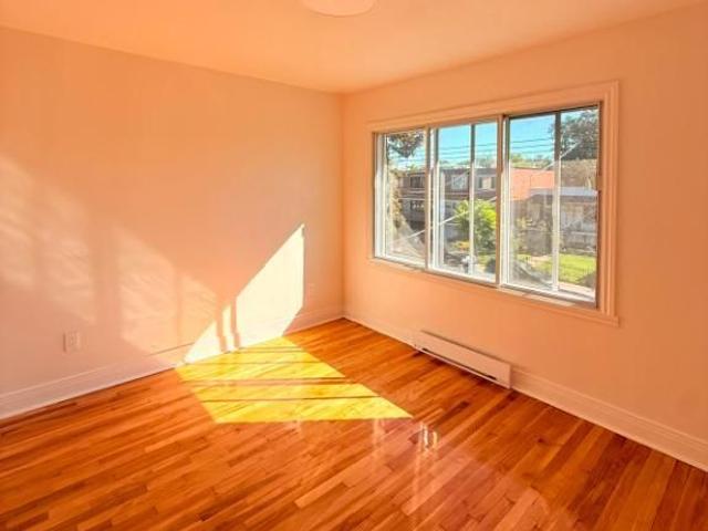 Superbe 5½ moderne à Montréal Nord – Aire ouverte, îlot central, thermopompe