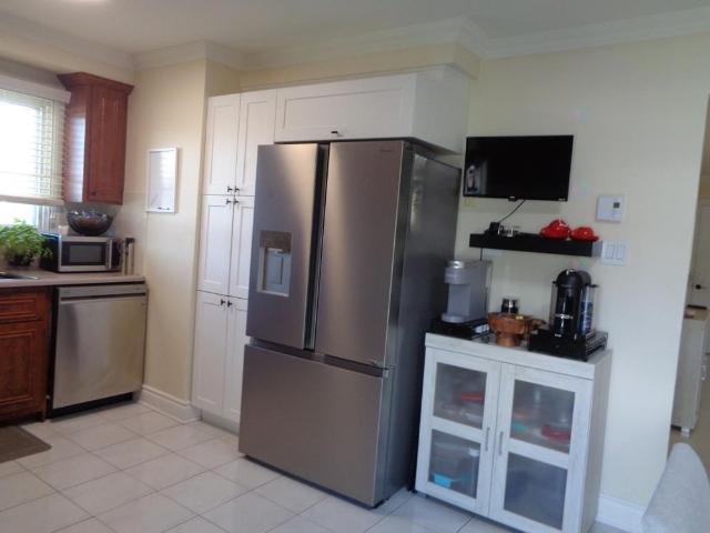 Superbe 5 ½ Rénové Et Moderne