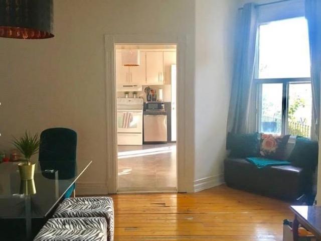 Superbe 6 ½ lumineux au cœur d’Hochelaga Maisonneuve – Cachet unique et environnement paisible
