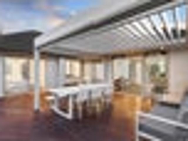 Single Level with Sunshine, Space & Lifestyle