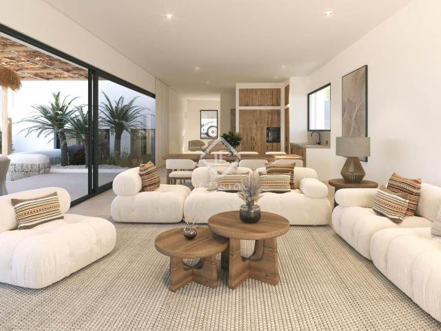 Superficie construida: 200m2 Parcela: 1000m2 Dormitorios: 3. 200m² Jávea Xabia