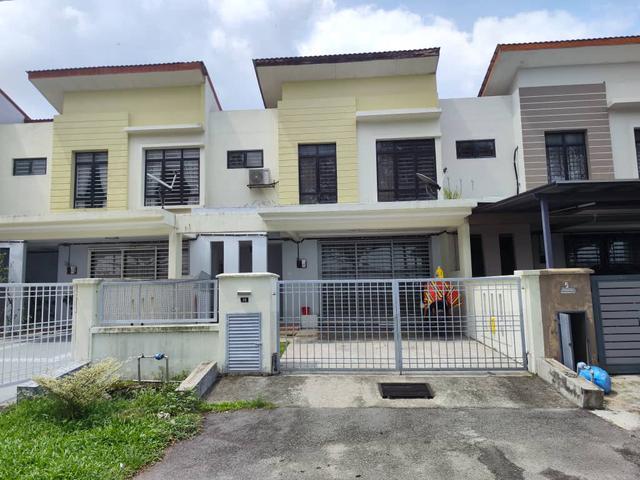 Superlink 2 Storey Facing Open Gated Bukit Saujana Sg Buloh