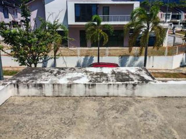 Superlink Corner Ainsdale Tenang