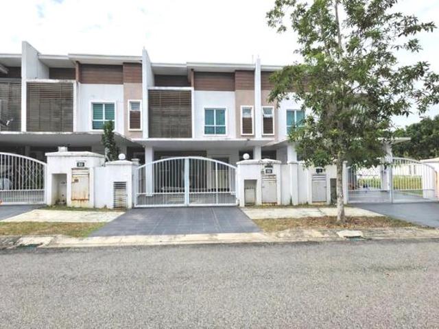 SUPERLINK DOUBLE STOREY Saujana Tropika Samira S2 Heights Seremban 2