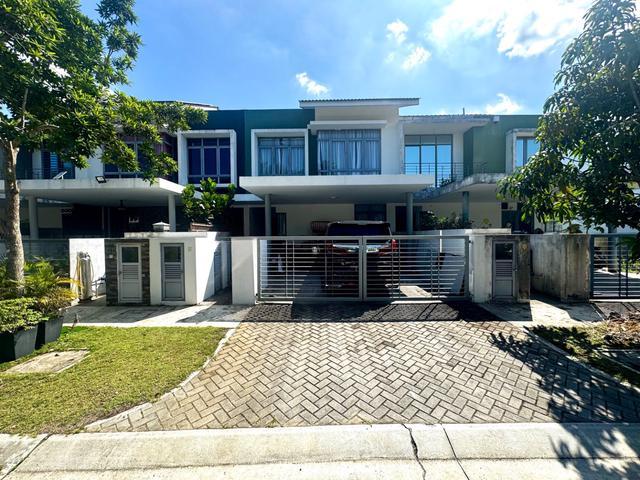 SUPERLINK Double storey Summerglades Cyberjaya Jalan Sri Tasik Barat