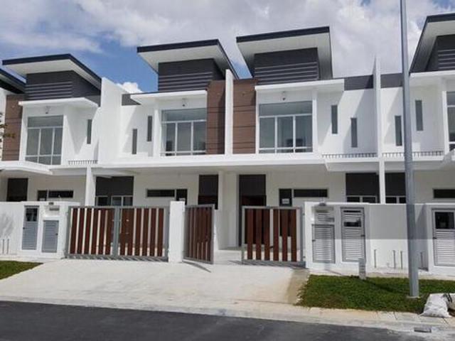SuperLink Home 2STOREY 22x80 salary 4K boleh apply Cyberjaya