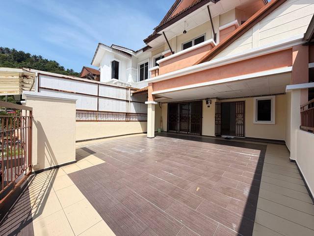 Superlink Puncak Alam 4B3B Renovated Extended Kitchen