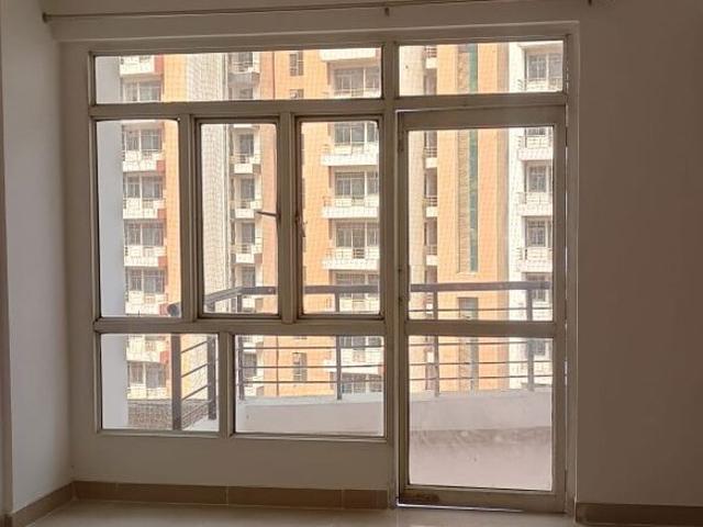 Supertech Czar Suites 3.5 Bedroom 1550 Sq. Ft. Apartment in Omicron I Greater Noida Listing ID: #10244
