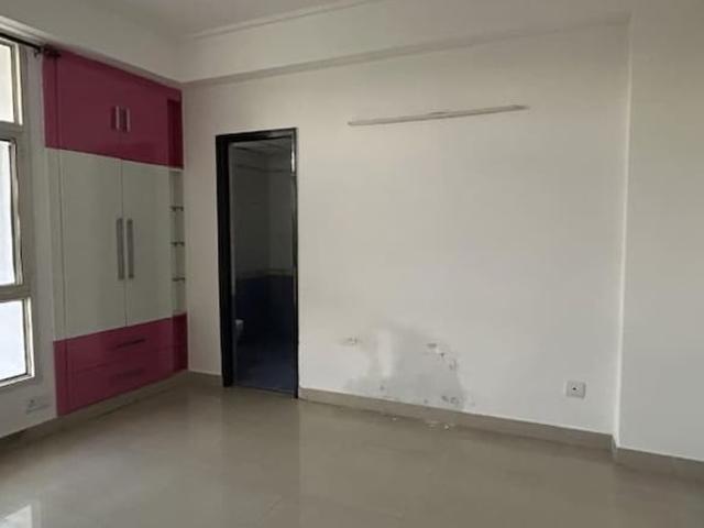 Supertech Emerald Court 3 Bedroom 1750 Sq. Ft. Apartment in Sector 93a Noida Listing ID: #10042
