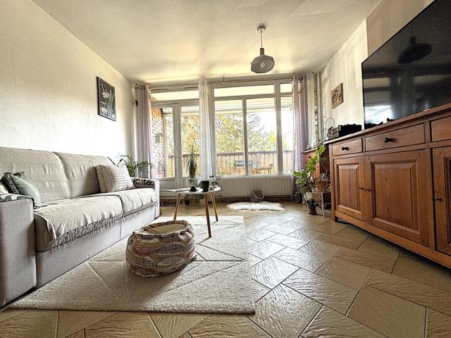 SURVILLIERS, Appartement de 3 pièces de 68m2 habitable avec