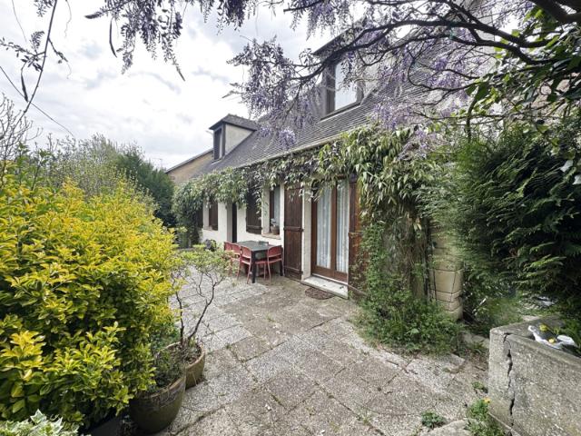 SURVILLIERS, Maison individuelle sur cave total, garage et