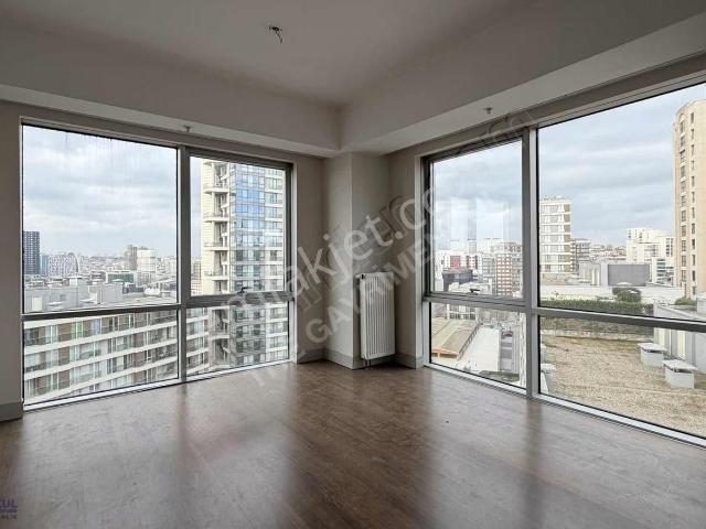 Suryapı Corridor'da Satılık 2+1 102m2 Köşe Yatırımlık Daire