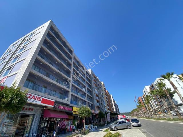 Sur Cadde Üzerinde Kiralık 1+1 Boş Daire