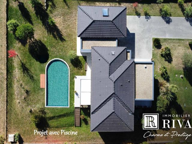 SUR LES COTEAUX VILLA 170 M2 3 CH VUE DEGAGEE