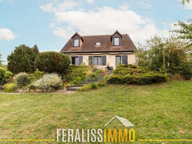 Sur les hauteurs de Triel: belle maison individuelle avec s